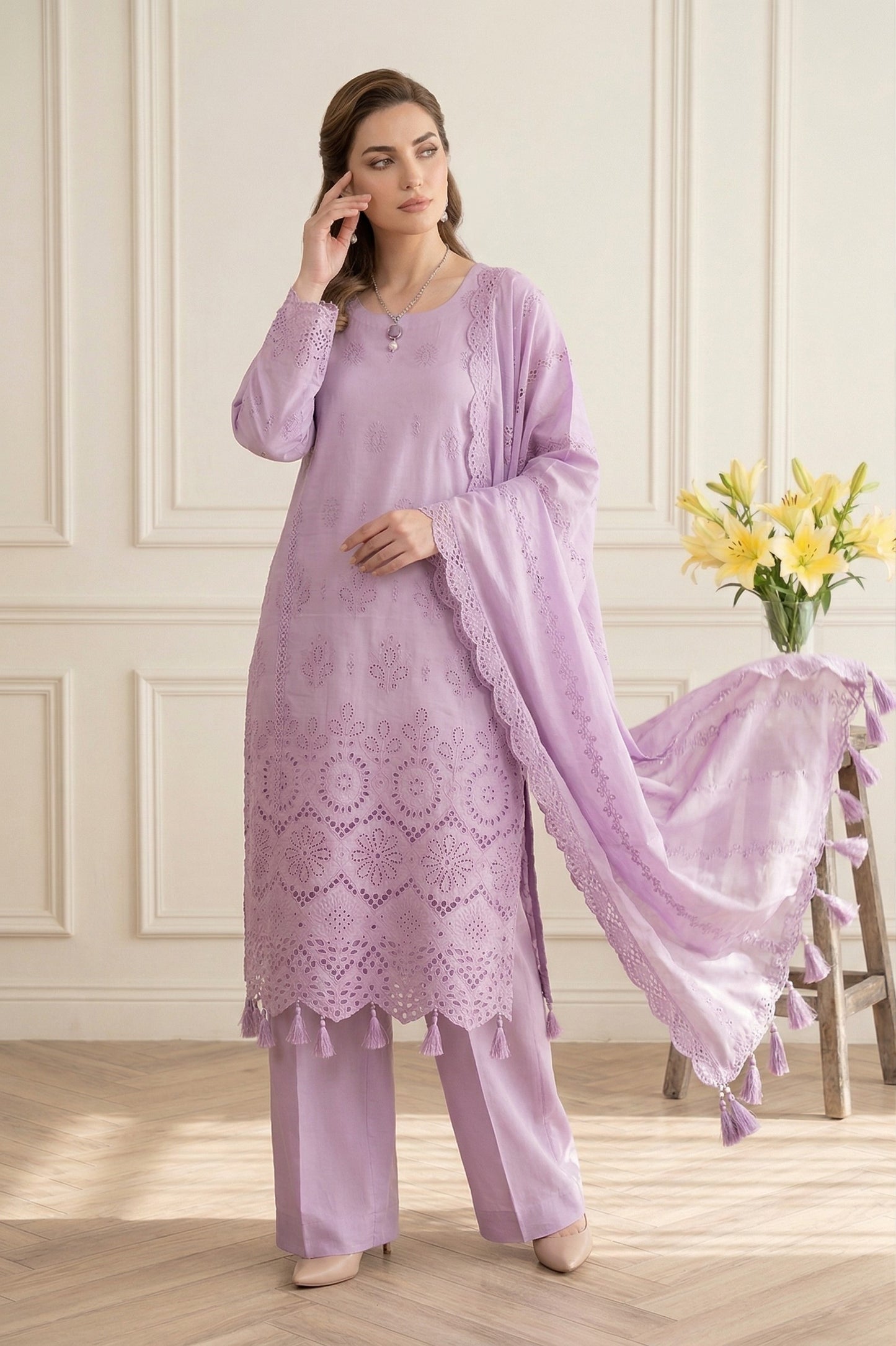 Bareeza Chikankari Des-01