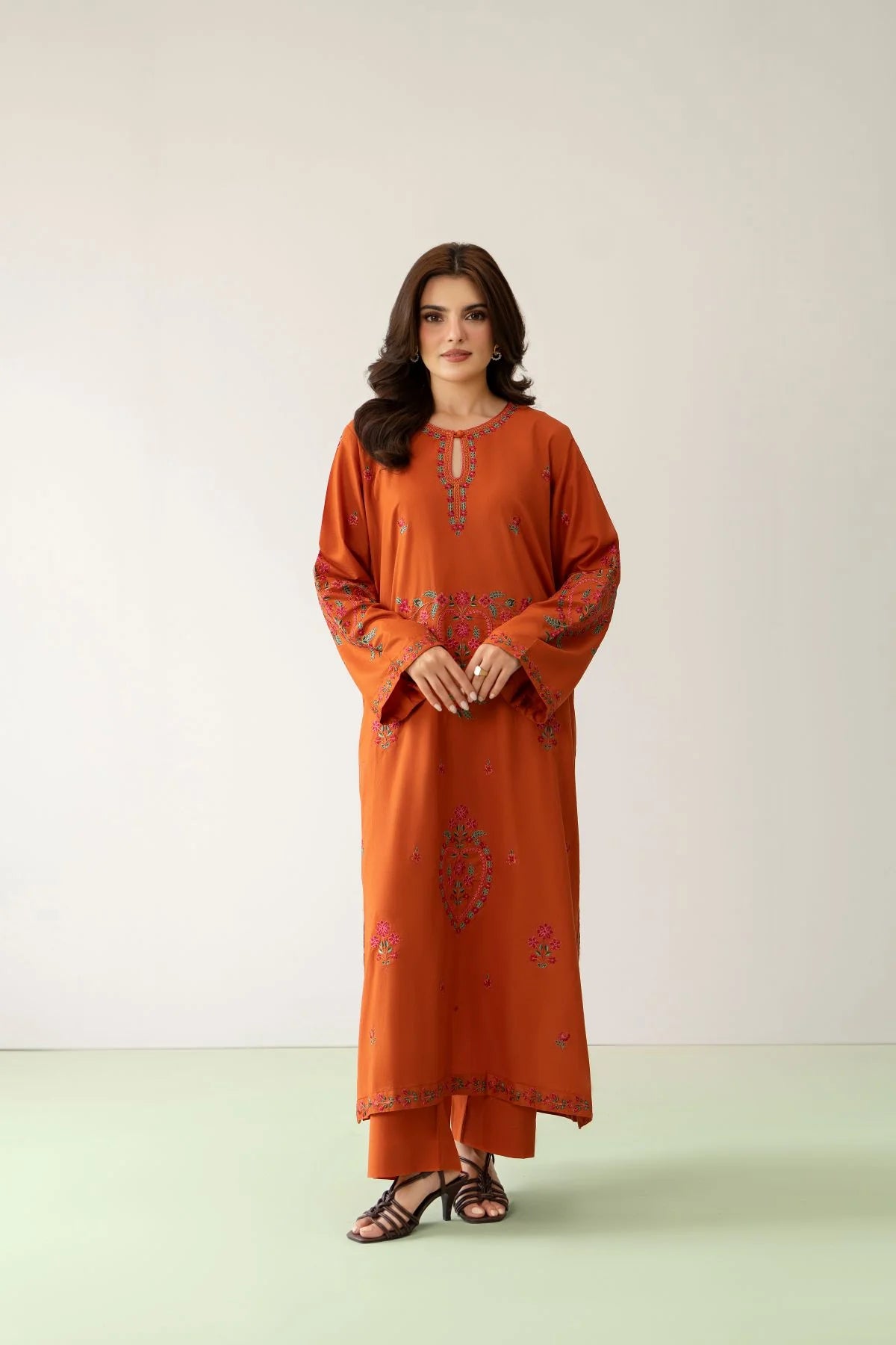Suzain 3PC